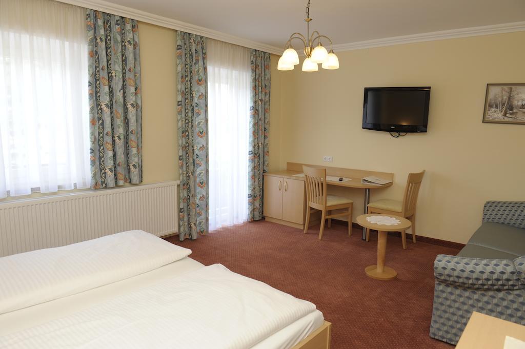 Landhotel Stofflerwirt Sankt Michael im Lungau Room photo