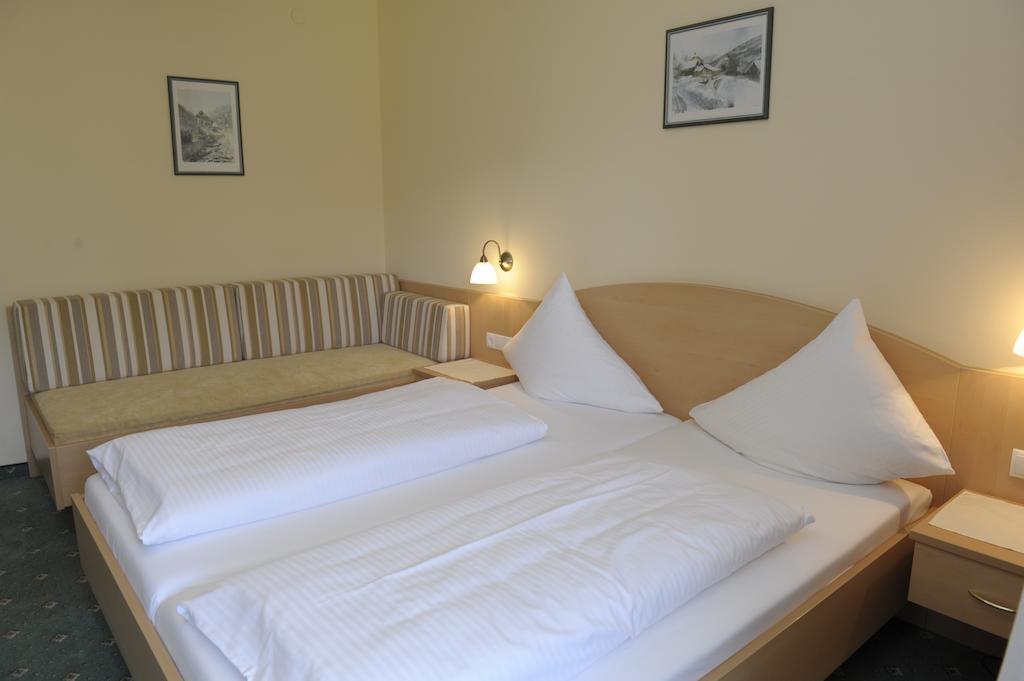Landhotel Stofflerwirt Sankt Michael im Lungau Room photo
